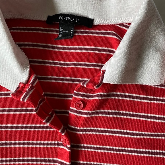 fitted buttoned top - Picture 2 of 2